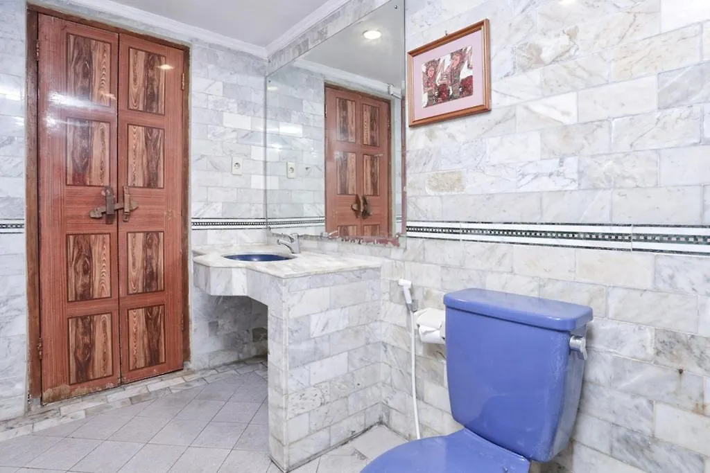 Guest house Reddoorz Near Kuta Beach